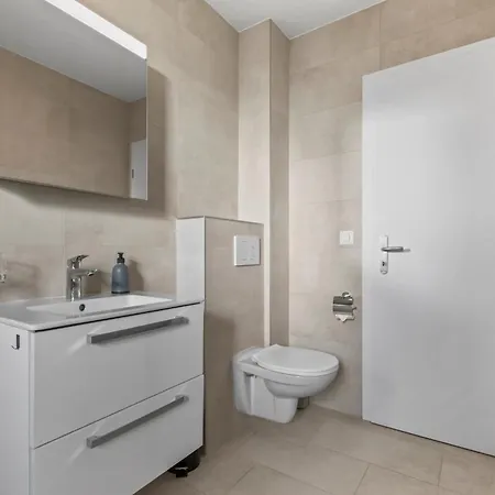 Neuf Entre Plaine Et Montagnes *